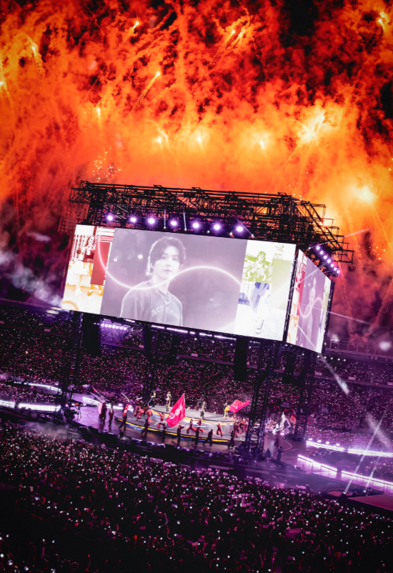 AboutMusicYT's tweet photo. More than 100,000 people have attended BTS Arirang Tour concert in Bogota across two dates, Billboard confirms.

They have broken the record for the most attended show at the venue. https://t.co/tfsNUkKSih