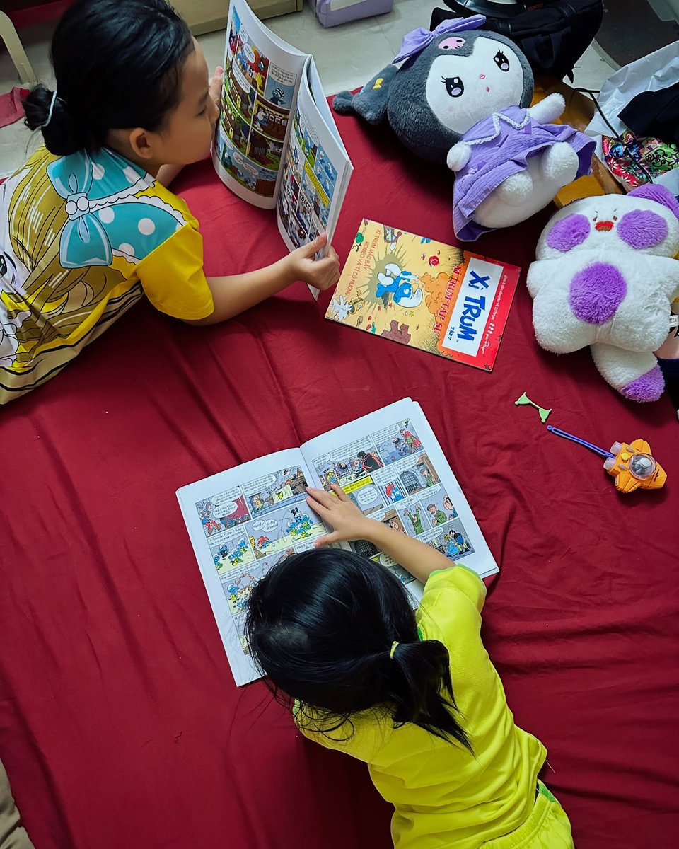 valeeriamoraale's tweet photo. 22:22, má ngáp dài ngáp ngắn còn con nhất quyết chưa ngủ vì chưa đọc truyện xong. https://t.co/AjxY5HhKeG