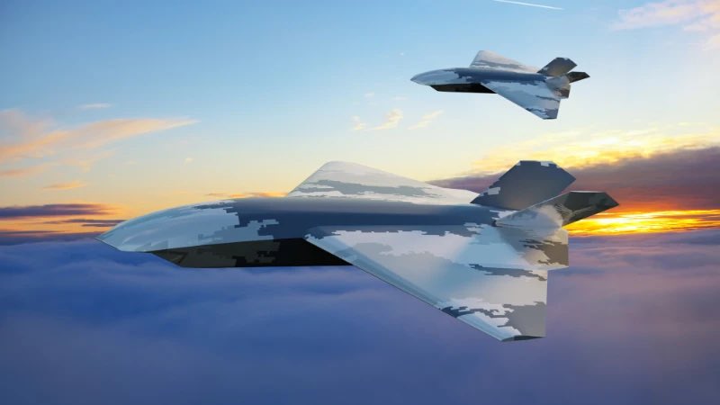 AAAJHSA's tweet photo. كشفت BAE Systems عن رؤيتها المستقبلية لمقاتلة تايفون للعمل ضمن قوة قتالية شبكية مع طائرات CCA غير المأهولة، ومنها Brontanax البريطانية المتقدمة، لتنفيذ المهام عالية الخطورة والحرب الإلكترونية والضربات الدقيقة جوًا وأرضًا، وزيادة المدى والكتلة القتالية والاستمرارية. ويشمل تطوير التايفون وصلات بيانات أسرع، وحواسيب مهام وشاشات قمرة متقدمة، وتطبيقات مدعومة بالذكاء الاصطناعي، لتمكين الطيار من إدارة والتكامل مع المنصات غير المأهولة.