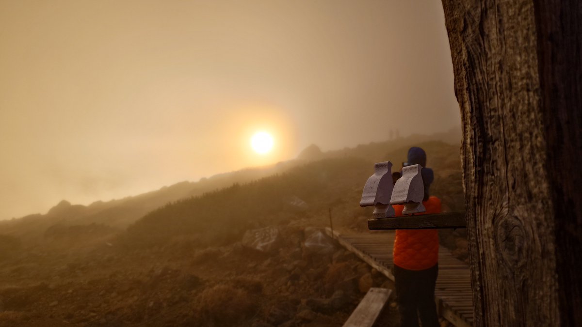 ujohdoppo's tweet photo. 10月3日から4日、御嶽山の「二の池ヒュッテ」にお世話になる。
3月の「キリマンジャロ」仲間が、9人集合した。😊🍻
 #御嶽山 #二の池ヒュッテ #キリマンジャロ同窓会 #yamakara #yamareco https://t.co/2xqJuVtV9s