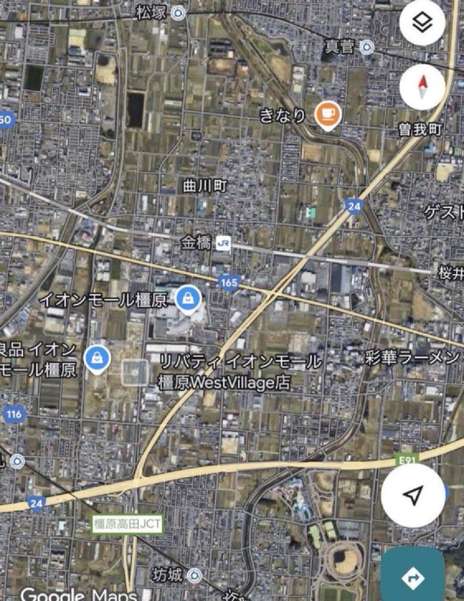 nnnzy1v's tweet photo. 雨だね☔️
ご飯たべにいってこよっと(^∪^/🍚) https://t.co/Tc1sCCNW0q