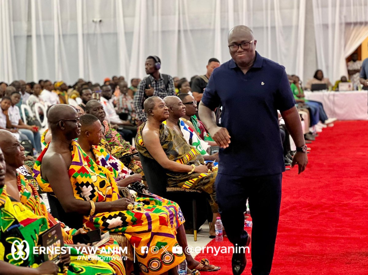 ernyanim's tweet photo. On Friday, 2nd October 2026, I joined the Sekyere Kumawu District Education Directorate at the Manhyia Palace to support Master Randy Boakye Yiadom as he represented our district in the Otumfuo Reading Challenge. (1/3) https://t.co/SZRJ3qco6h
