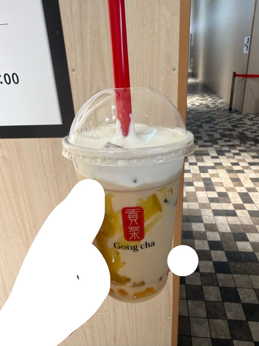 pyonpyonpyooo_'s tweet photo. 出勤前に買い物したりガチャガチャもした𐔌՞ ܸ.ˬ.ܸ՞𐦯 https://t.co/q5kIjbUEqx