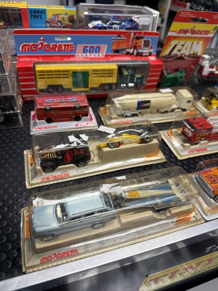 cars_tiny's tweet photo. Majorette vintage nuove in scatola #tinycars #majorette #vintage #toy #collezione https://t.co/Dvm2dxcMEo
