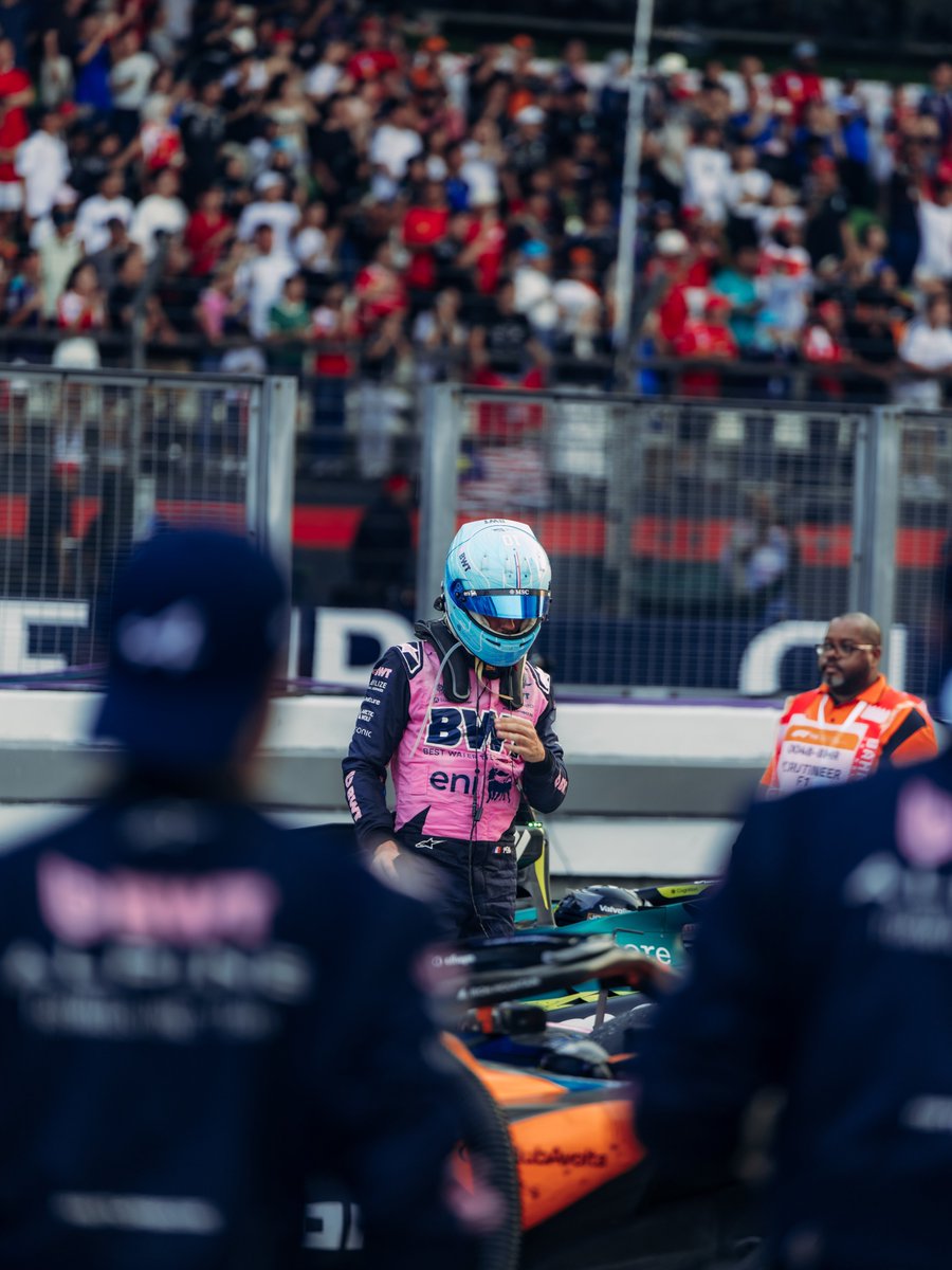 AlpineF1Team's tweet photo. Putting a disappointing #BahrainGP behind us.

All attention turns to Singapore this weekend 👊 https://t.co/souPfdLOXM