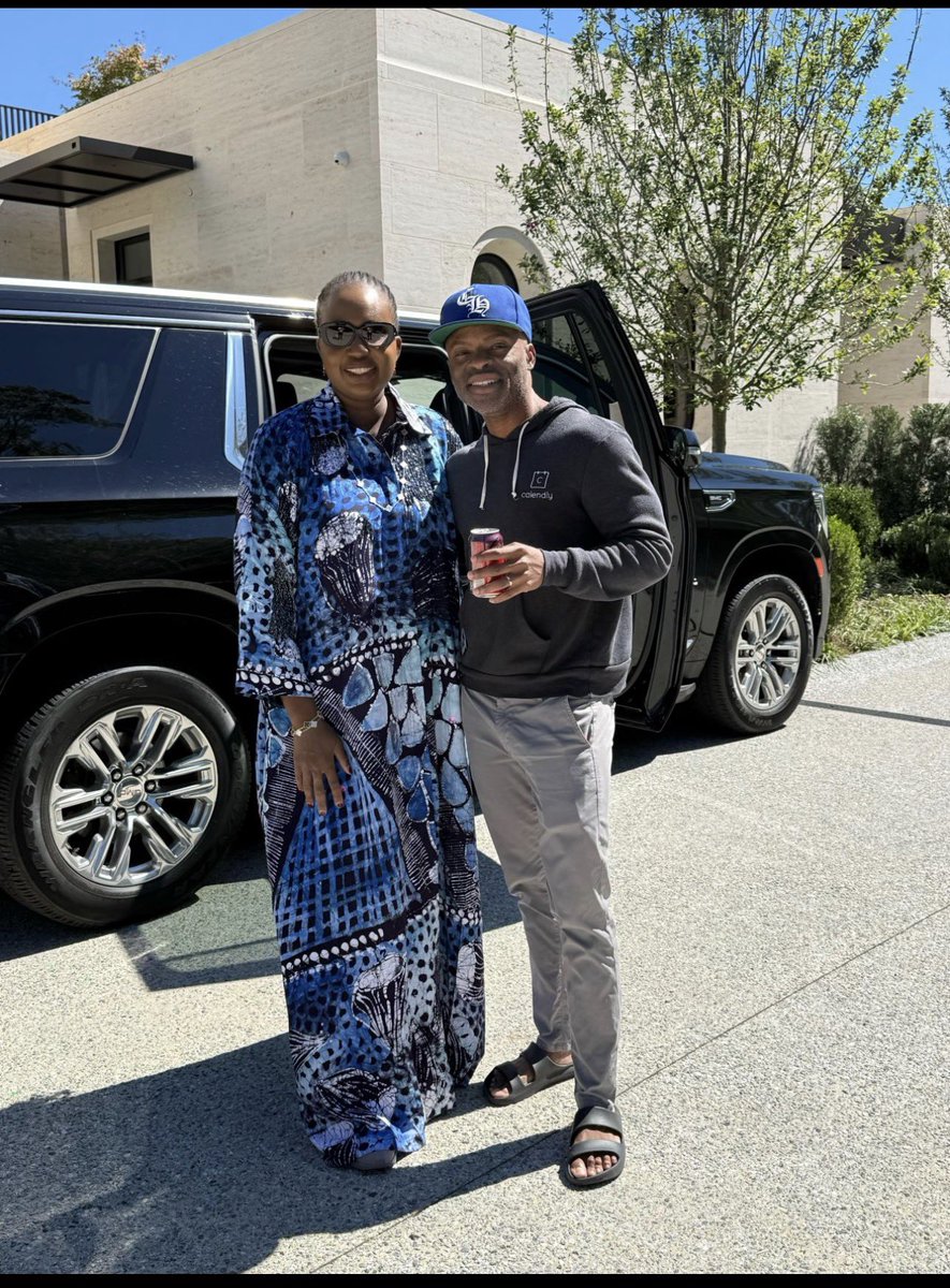 codyships_'s tweet photo. You know who that is,  Tope Awotona. 

He’s a Billionaire, a Nigerian, US based businessman, look at the way he’s dressed 🤔, throughts ? https://t.co/GMYWLYwvjr