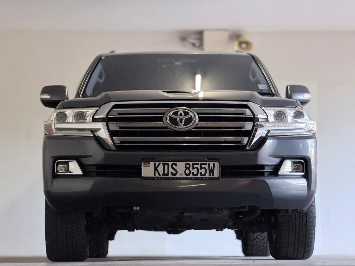 JaMtoka's tweet photo. • 2017 Toyota Land Cruiser Sahara — VDJ200R 🇯🇵
• KSh10.3 Million 
• Fuel Tank: 138L
• 7-9km/litre
• Mileage: 113,738km
• Location: Nairobi 🇰🇪 — Runda
• +254733665551 — WhatsApp

• 4.5-litre V8 Turbocharged Diesel — 1VD-FTV
• 268hp @ 3600 rpm
• 650Nm @ 1600-2600 rpm 🔥 🔥
• 6-Speed AT with ECT 2nd and ECT PWR
• Full-time 4WD with 2-Speed Transfer Case and Centre Differential Lock 

• 10 Airbags with RSCA — Roll Sensing Curtain Airbags
• Bi-LED Daytime Running Lights with Auto-Leveling
• Brake Assist
• Coil Springs Front and Rear
• CRAWL/MTS System - Multi Terrain Select
• Hill Start Assist
• KDSS - Kinetic Dynamic Suspension System
• Traction Control System
• Vehicle Stability Control
• Toyota Safety Sense:
√ Blind Spot Monitor
√ Pre-Collision System with Pedestrian Detection
√ Dynamic Radar Cruise Control
√ Lane Departure Alert
√ Automatic High-Beam
√ Rear Cross Traffic Alert

• 9" Colour Touchscreen with Navigation
• 4-Zone Automatic Climate Control
• 9 Speaker Audio System
• 12V Sockets
• 4X USB-A Ports

• OEM Alloy Rims
• Cool Box
• Fog Lights
• Sunroof
• Wing Mirror Blinkers
• Wood Grain Trim
• Tow Bar
• 7 Leather Seats — Heated and Cooled Front