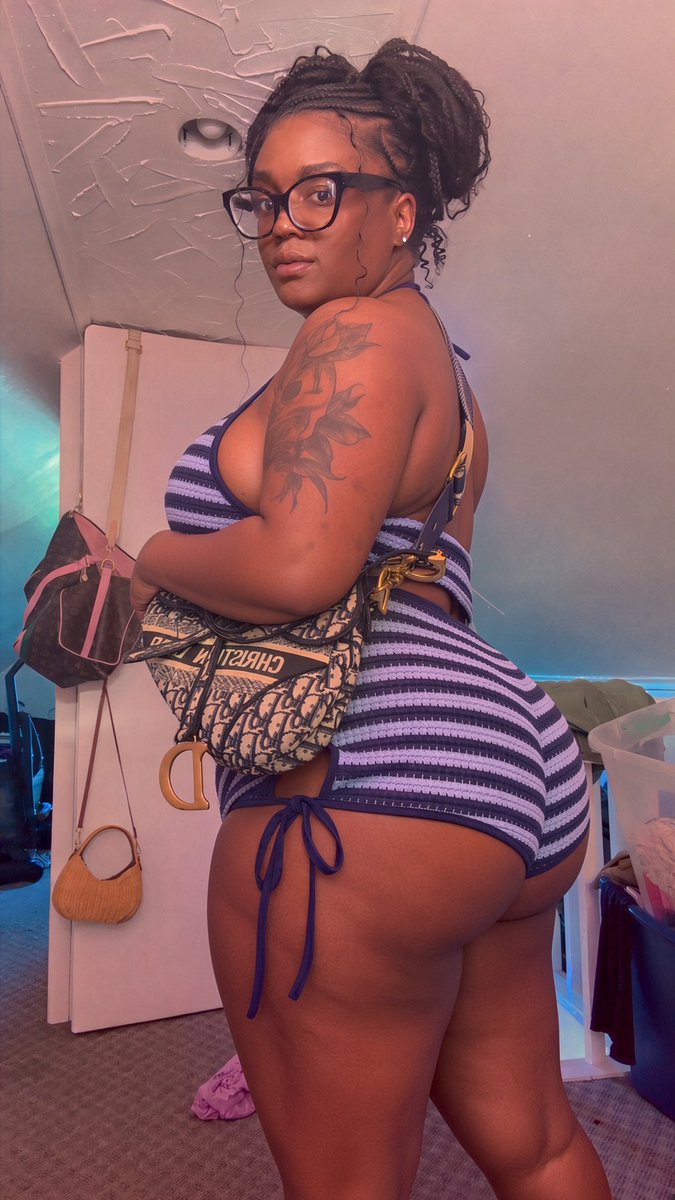 Cumeatitup's tweet photo. 🩵💦 https://t.co/dfSrvfld2G
