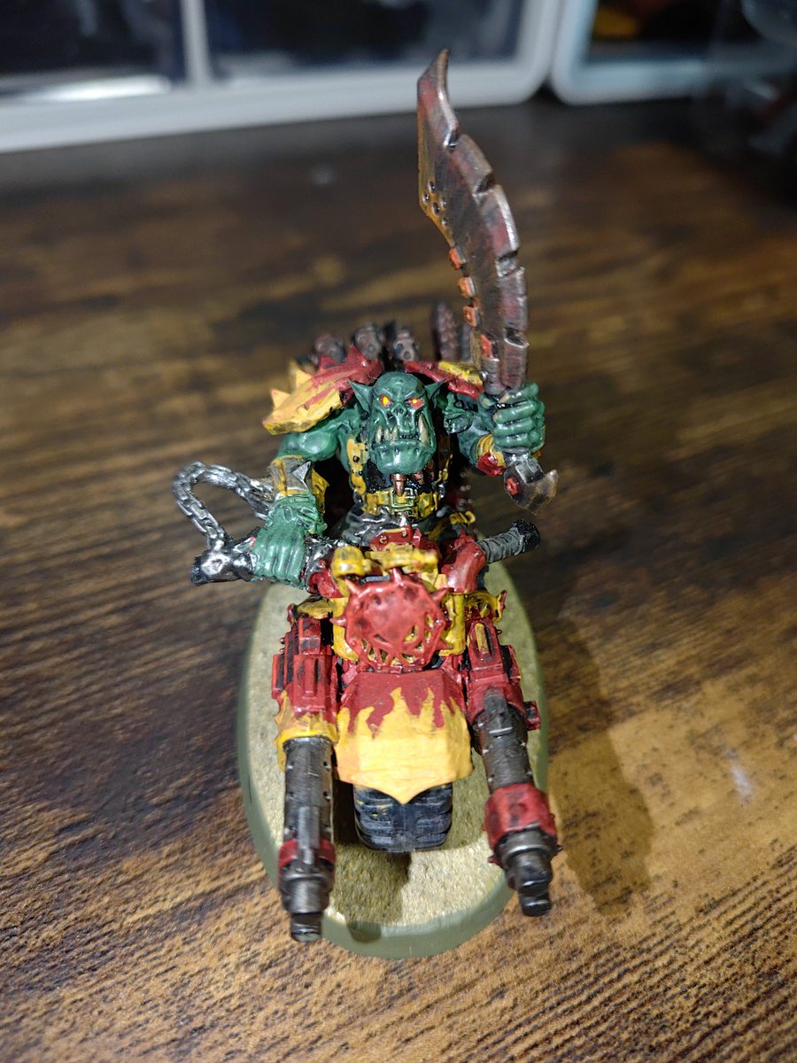 arugonns's tweet photo. #オルキング オレのバイクを見やがれってんだ！速さについてこれんならな！Waaaaagh！ https://t.co/w1qPqKMHXm