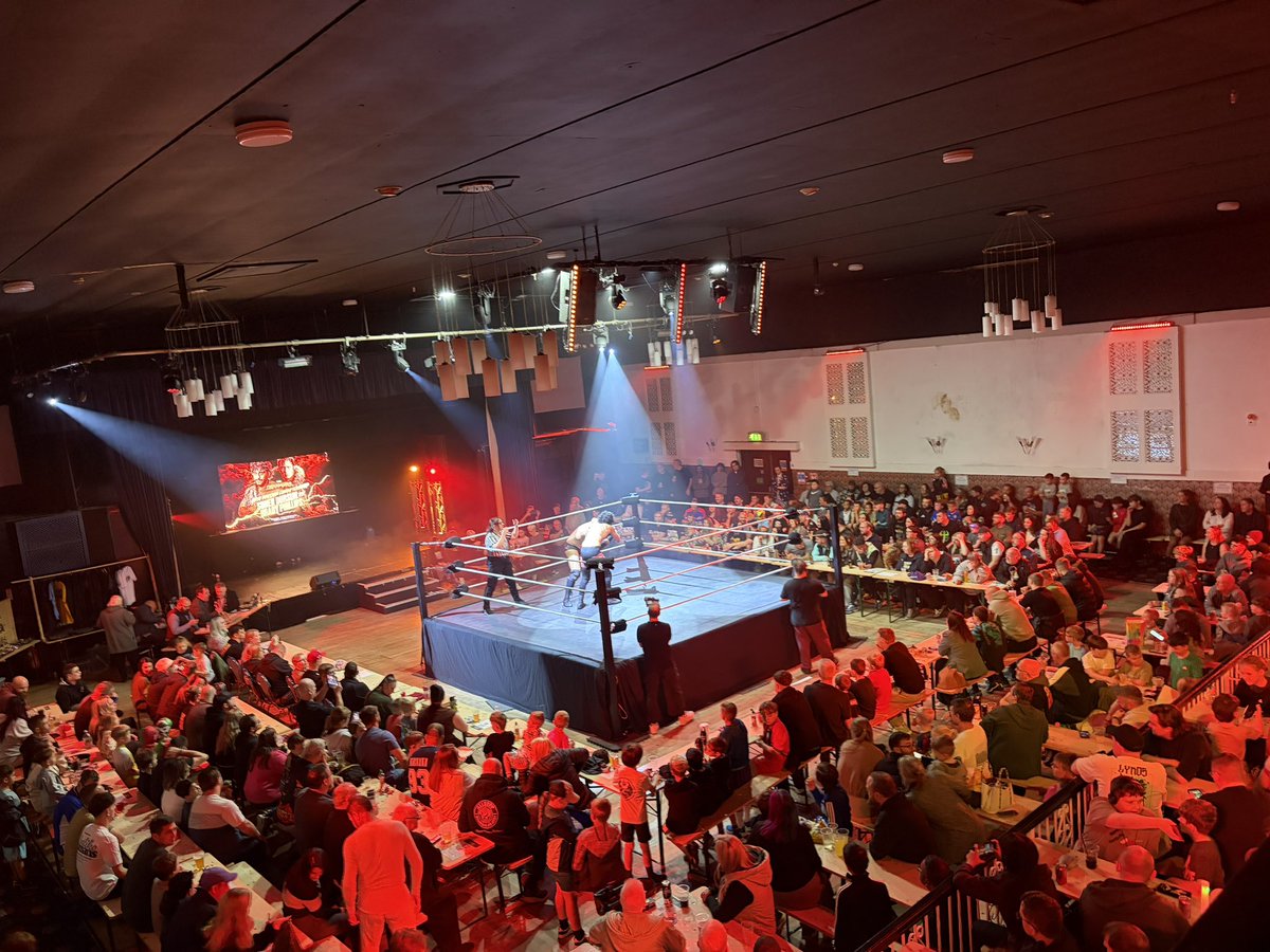 GrandPro's tweet photo. Stories = Sell Outs. 

437 inside a standing room only Monaco. 

No one does it better 💯 https://t.co/fG4VpOENdT