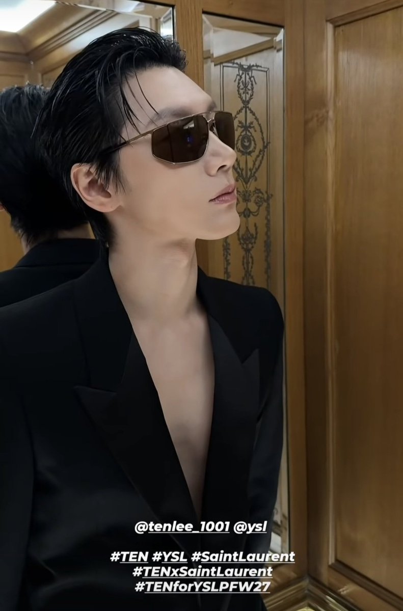 s_tenlee's tweet photo. เตนล์กับ Saint Laurent คือที่สุดของความเข้ากัน ออร่าคาริสม่ากระจายมาก ยิ่งมองยิ่งภูมิใจในความเติบโตของน้องจริงๆ คืนนี้ปังมาก

TEN AT SAINT LAURENT SUMMER27
#SaintLaurentxTEN #TENforYSLPFW27 https://t.co/23dARTVemR