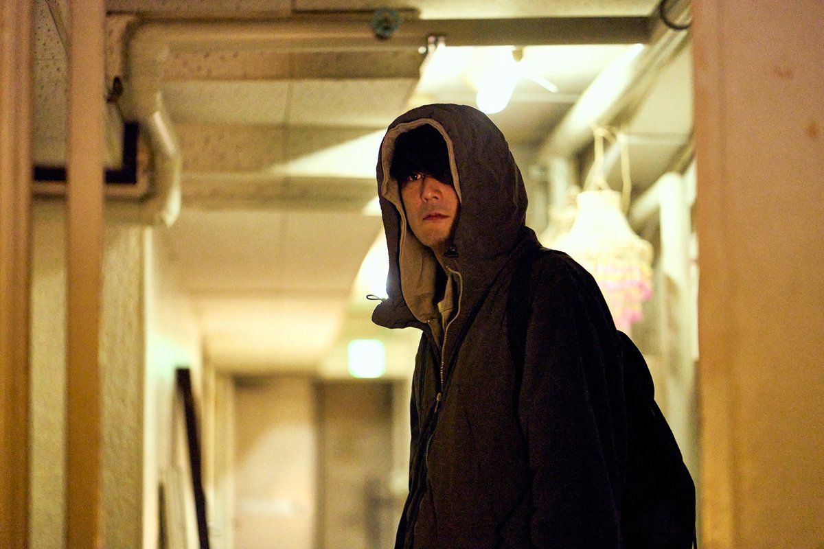 cinema_cafe's tweet photo. 間宮祥太朗、“目と背中”で「最凶サイコパス」を体現『バッド・ルーテナント：トウキョウ』
https://t.co/TKcecQX55n

#バッドルーテナントトウキョウ https://t.co/ktC5duUaZe