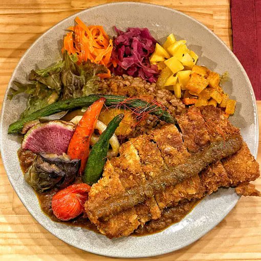 Fukuoka_leapup's tweet photo. ＼福岡でランチ選びに悩んだ時はチェック！／

福岡・天神エリアの人気ランチ50選🍽️

地元の方はもちろん、
福岡観光で訪れた方にもおすすめ！

全50店舗の詳しい紹介はこちら▽
https://t.co/JI2bo1tEli https://t.co/BnzGxs8dQa