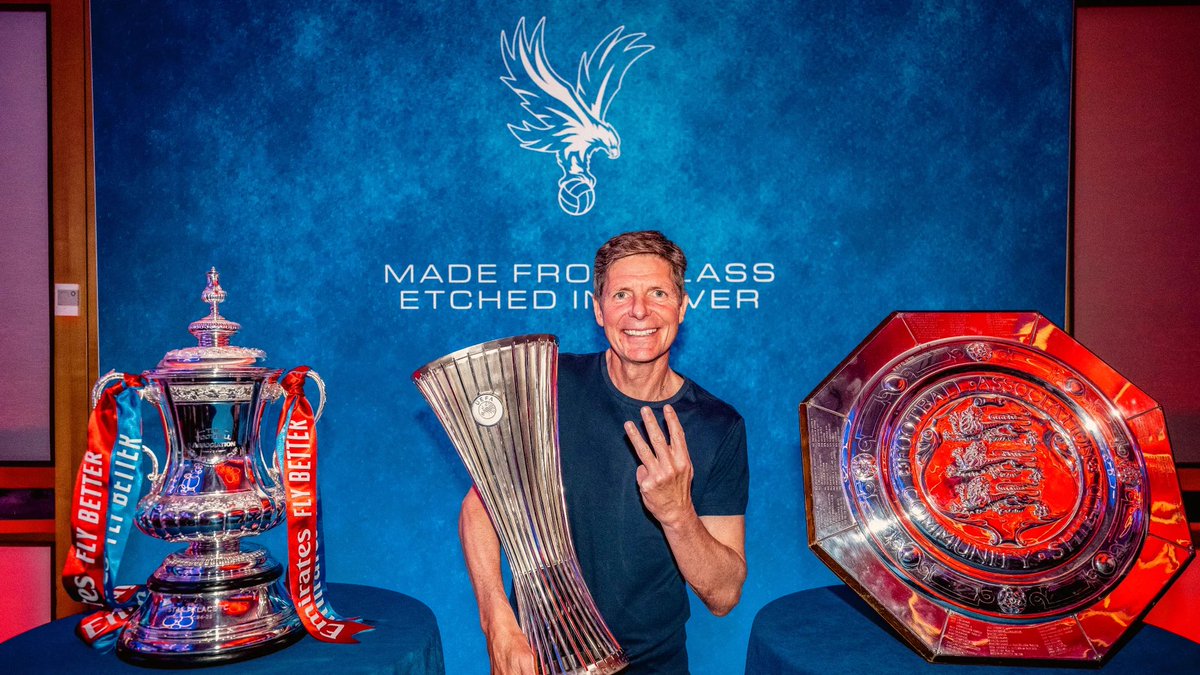 PalaceReport's tweet photo. What kind of reception will you give Glasner on Sunday? https://t.co/wtKrHUahrq
