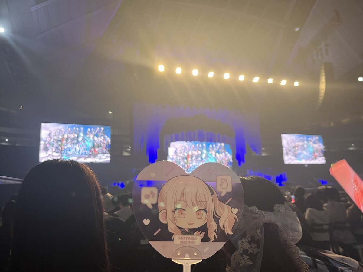 kusi_137's tweet photo. プロセカ感謝祭お疲れ様でした！
とても濃密な二日でした！
公演は最早言葉がいらない、成仏しました😇
そして会ってくれた沢山の方々のおかげで、さらに素敵な時間になりました！
皆さん、本当にありがとうございました😭 https://t.co/2ksJBZegVr