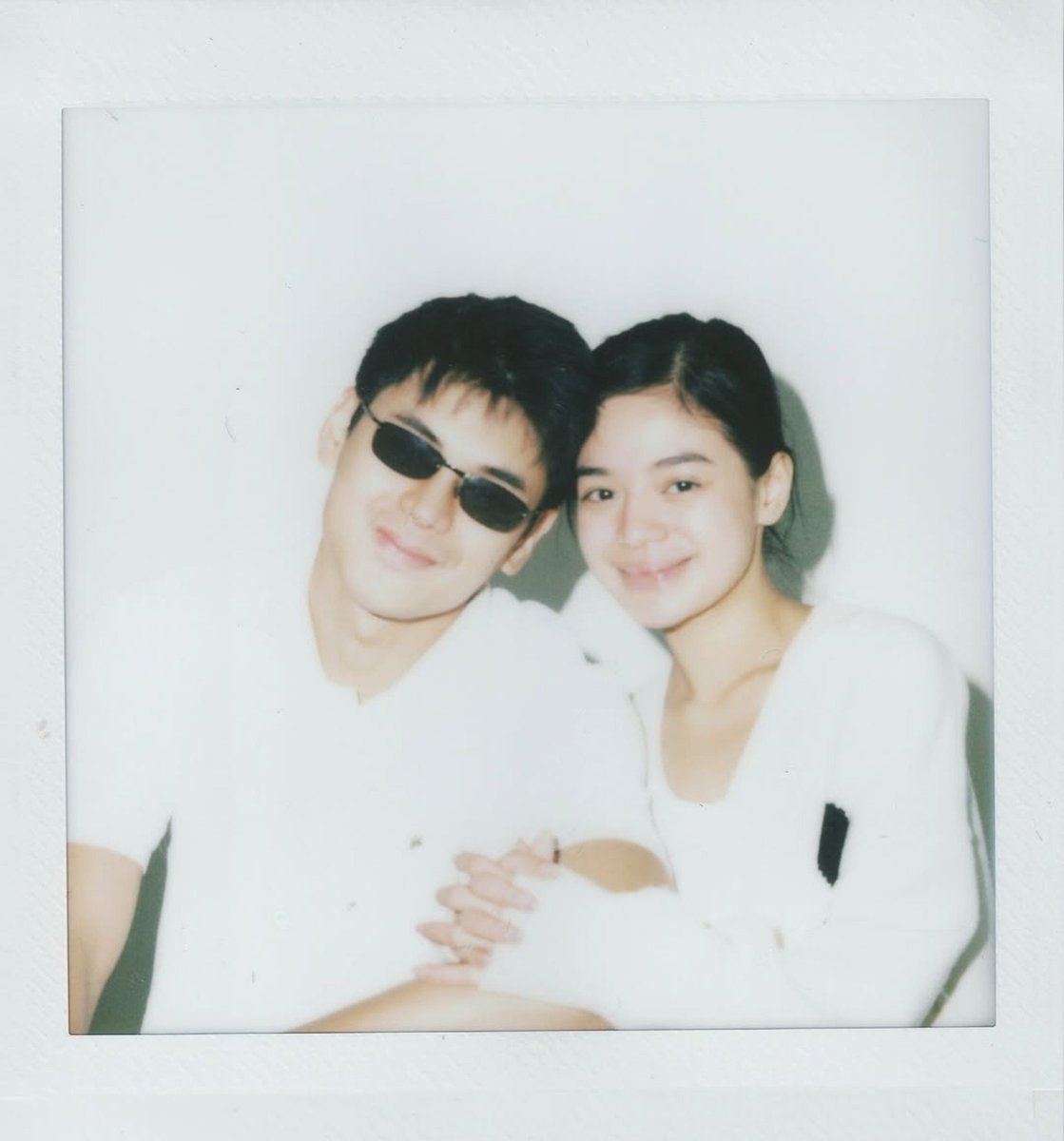 eternallyuu's tweet photo. na para bang, mag-asawa? 🤩 https://t.co/fK8zDjwyLv