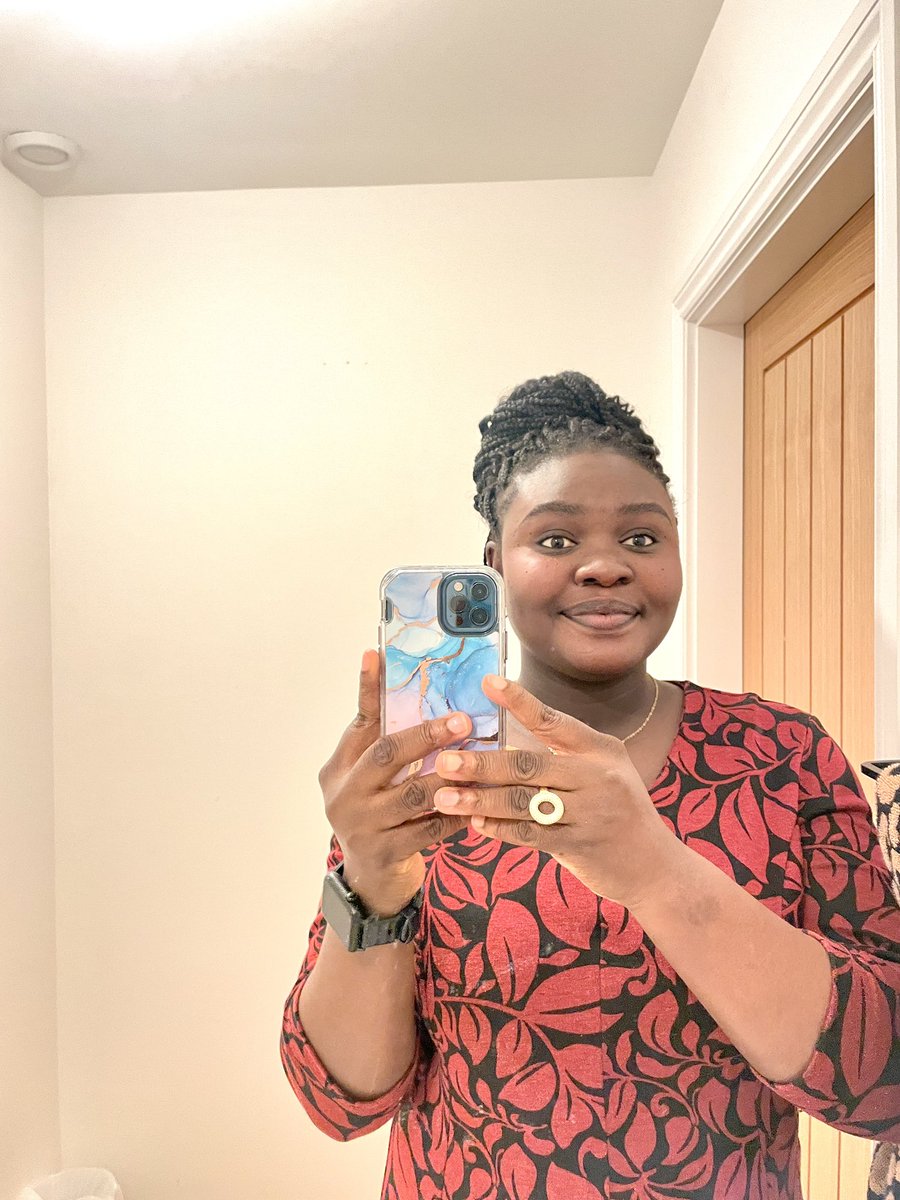 alabibusayo_'s tweet photo. Finding beauty in little things https://t.co/JhIqZ9VrTs