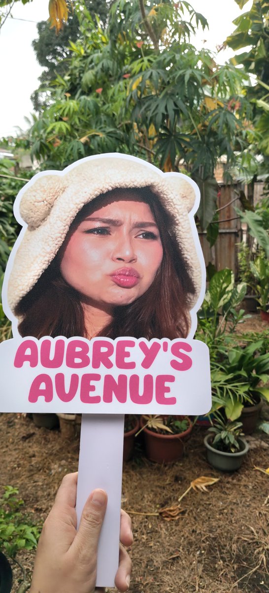 ___tiinnn's tweet photo. Welcome to Bukidnon, Aubrey😊 https://t.co/BLOlr238Wk