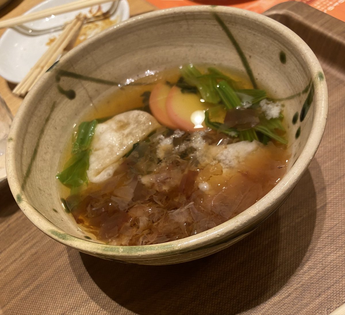 lilia_runa's tweet photo. お団子焼いてきた〜🍡
自分で焼けて黒蜜もきな粉も好きなだけかけて食べるの幸せすぎました🤤💭

お雑煮も食べてほっこり🍀 https://t.co/n5ObVHOIYR