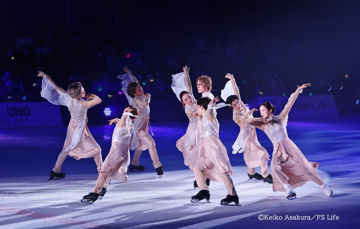 fskating_Life's tweet photo. 『FS Life Extra アイスショー2026』では #宇野昌磨 率いる「Ice Brave」の写真を多数掲載！#IceBrave
大好評を博した「刀剣乱舞-ICE BLADE-」にも出演した𠮷野晃平（長義）櫛田一樹（国広）中野耀司（清光）佐藤由基（安定）唐川常人（アンサンブル）の姿もあります。#刀ブレ
https://t.co/95dBfODvD5 https://t.co/OJBLGEPXUD