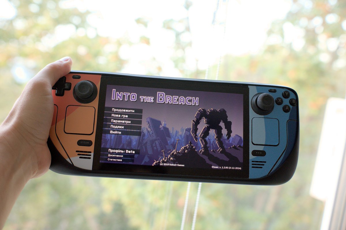 SBTLocalization's tweet photo. Українізатор для Into the Breach уже також працює на Debian і SteamOS!

Українізатором уже мають змогу скористатися ті, хто підтримують нас через Patreon https://t.co/7sp3VECHgP 

Публічний доступ буде в кінці жовтня 🍁 https://t.co/JLSodLY1ul