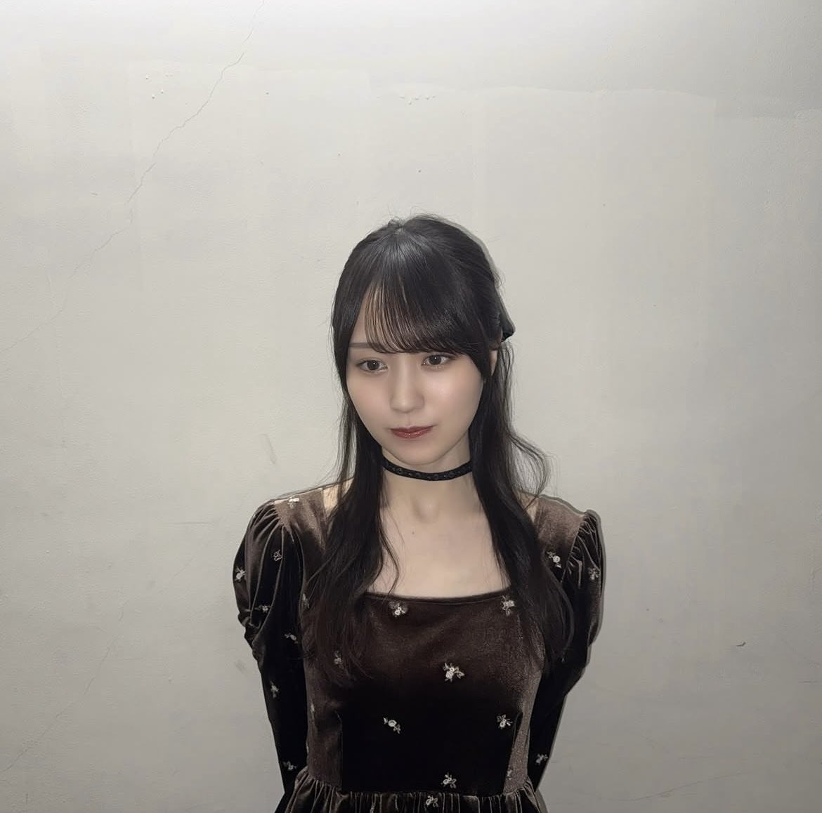 n_k02t's tweet photo. 髪型も秋っぽい服装も似合ってて可愛いね🎵🎀
 #kakigram https://t.co/RpE85FgHLw
