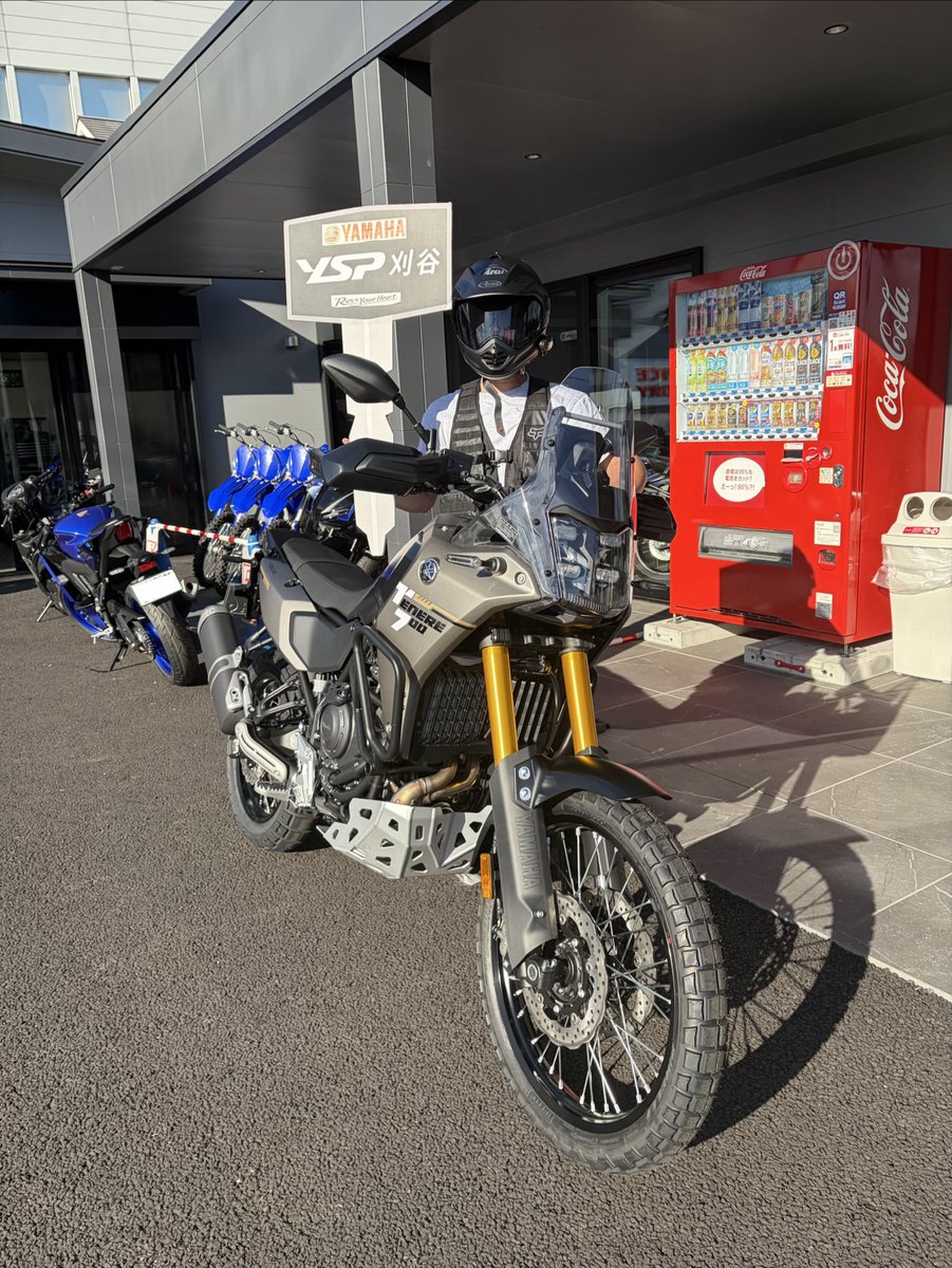 ARKJPN140's tweet photo. 先週金曜日にテネレが納車されました！YSP刈谷 石川店長、相談に乗って頂きました98%レーシングののべさん ありがとうございました！
ナンバー 46は希望ではなく偶然です 笑
今週末は慣らしがてらオフビに行きます。

#テネレ700 #tenere700 https://t.co/jXIg3BzSt0