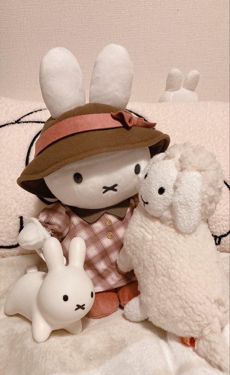2025miffy's tweet photo. ひつじさんなでなで https://t.co/Poid7s9aqo