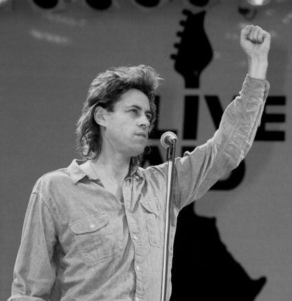 TheDuckLR's tweet photo. "Tell me why
I don't like Mondays"
Happy 75th Birthday to #BobGeldof 🎉
#TheBoomtownRats #RatTrap #IDontLikeMondays #DoTheyKnowItsChristmas #LiveAid https://t.co/o6Pq2j1mJq