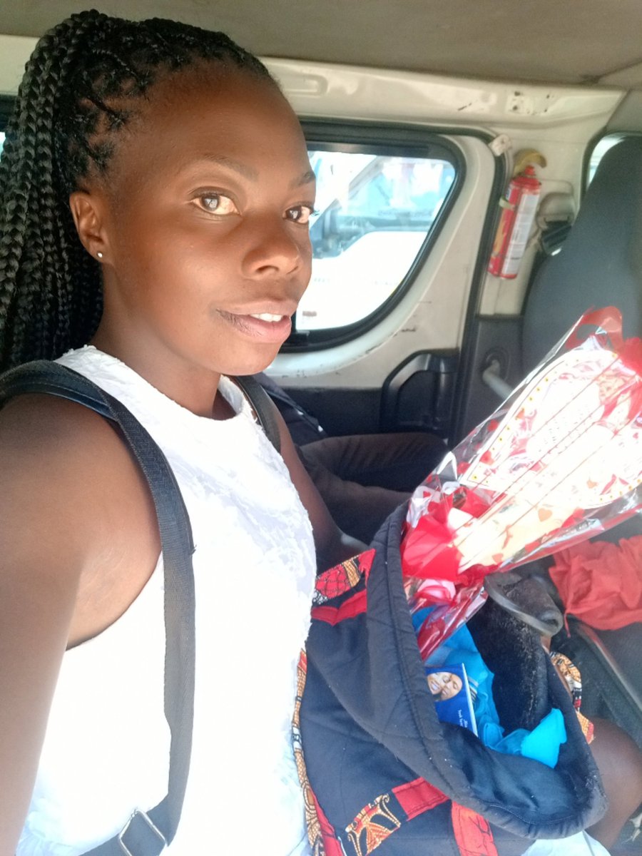 dropdalot's tweet photo. Kenyan Lesbian            SouthAfrican lesbian https://t.co/2vdDUsiLPl