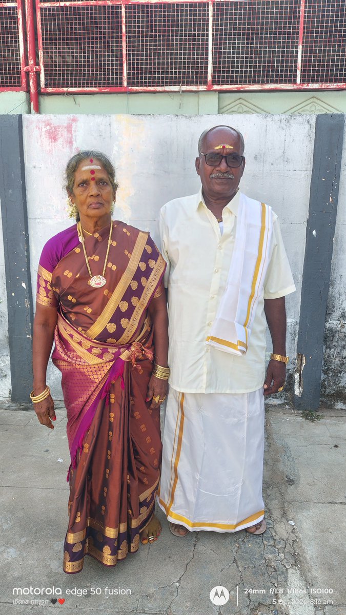 ELRraja's tweet photo. திருக்கடையூர் 
அமிர்தகடேஸ்வரர் தாய் தந்தையின் எழுபதாவது வயதில் திருமண விழா🖤❤️
@arivalayam https://t.co/kgYiwP3bmS