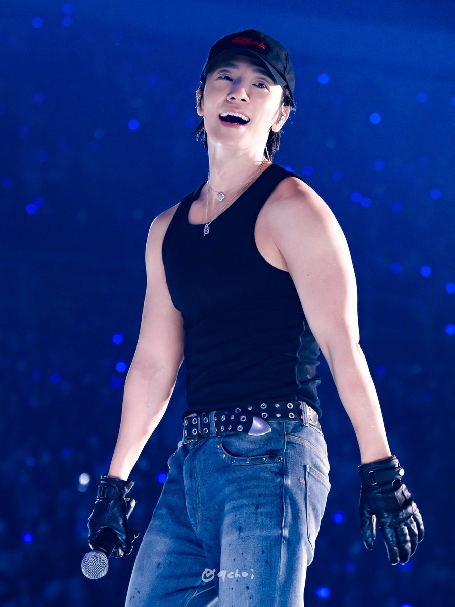9choi_elf's tweet photo. 𝟚𝟘𝟚𝟞𝟙𝟘𝟘𝟜 𝟚𝟘𝟚𝟞 𝕂-ℙ𝕆ℙ ℙℝ𝕀𝕄𝔼

 💪🏻( ´͈ ᵕ `͈ )

#DONGHAE #동해 #이동해 #東海
#SUPERJUNIOR #슈퍼주니어 
#SUPERJUNIORDNE 
@donghae861015 ♡ https://t.co/Eekm6faWTi