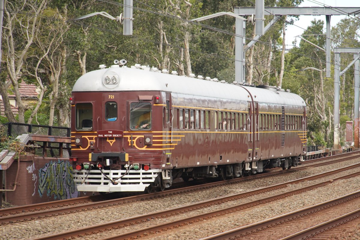 AunzRailfan's tweet photo. 620/720気動車とBotany 貨物線ツアーも続いてCentral方面へ通過。
これにて3日間開催されたトランスポートエキスポの全ての営業列車が終了。
様々な方面に多様な列車が設定され、あっという間の3日間でした。
トランスポートエキスポは終わりましたが、この後のイベント車両返却回送も見逃せません！ https://t.co/VumJYyHgDY