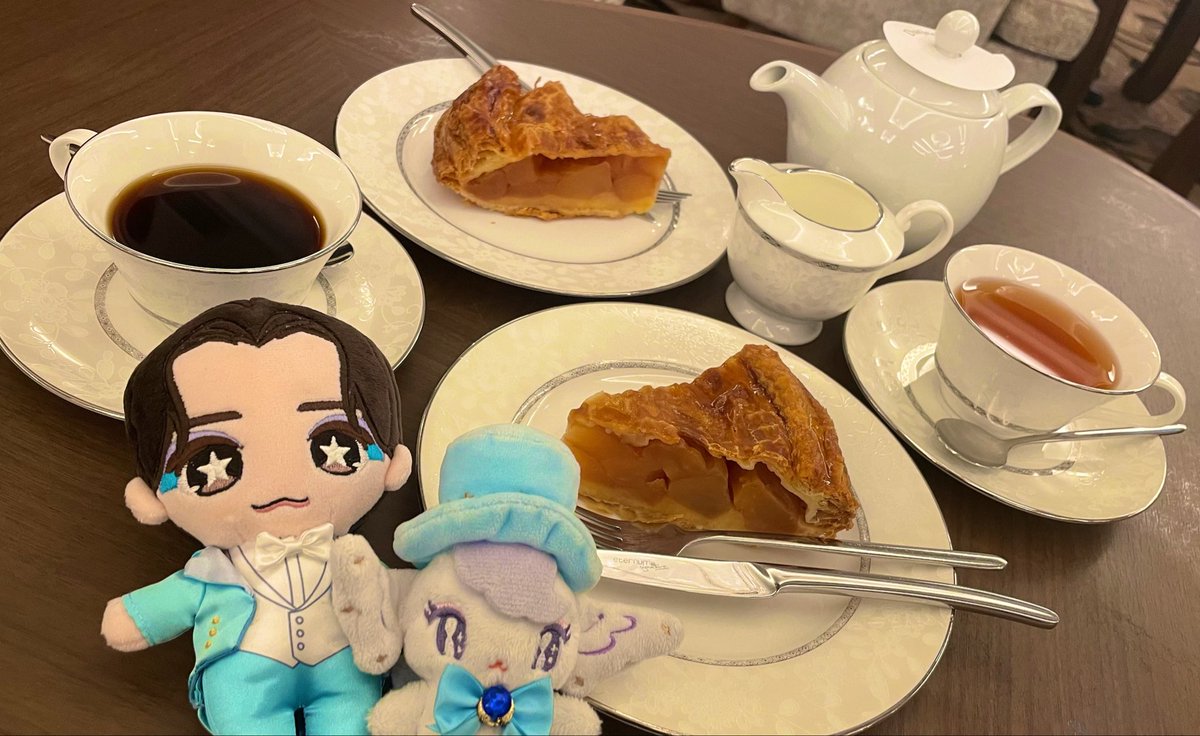 nano84363380's tweet photo. 宝塚ホテルのラウンジでケーキも食べた✨紅茶もコーヒーもおかわりできるからありがたい💕 https://t.co/MBiTeMJYdN
