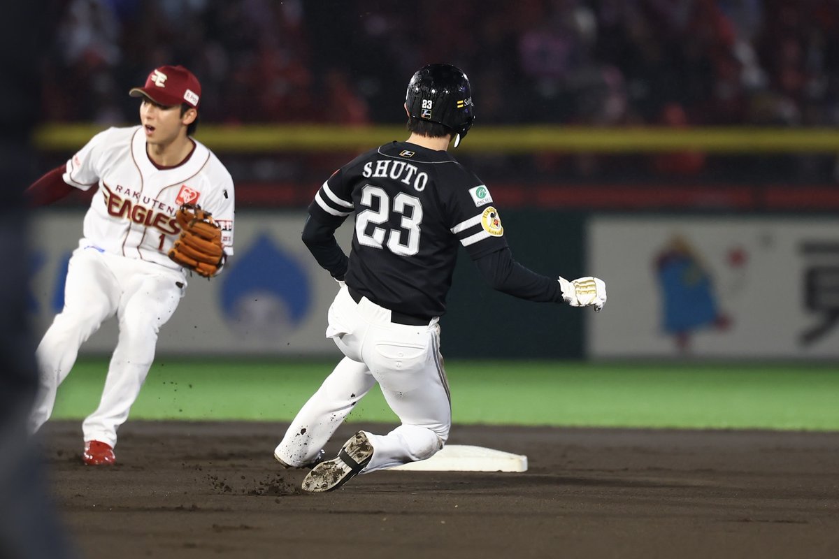 takafullc2's tweet photo. 【1軍】

周東佑京選手が今シーズン30個目の盗塁！

4年連続30盗塁達成です！

#sbhawks #鷹フル https://t.co/olyVVljUEm