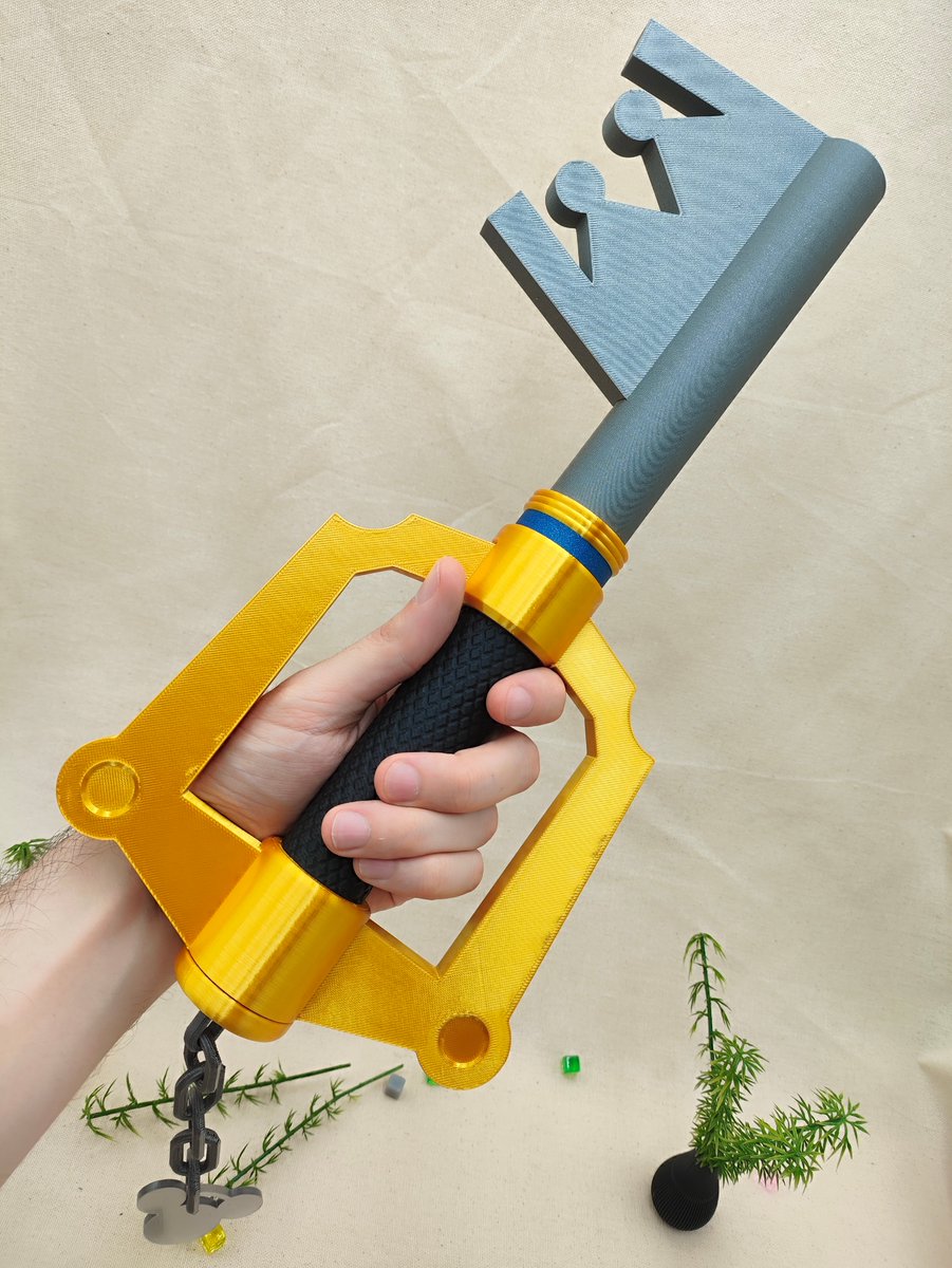 GrisAtelier's tweet photo. Ya ha pasado tiempo así que toca otro
SORTEO
Llévate esta mini-llave-espada para dados de rol. Tiene taponcito para meter un set de dados :)

Para participar:
✅Sigueme y retuitea este twit
🗣️Menciona a un gumi-amigo

Ganador el 07/10, mucha suerte!! https://t.co/PWrATl7fk3