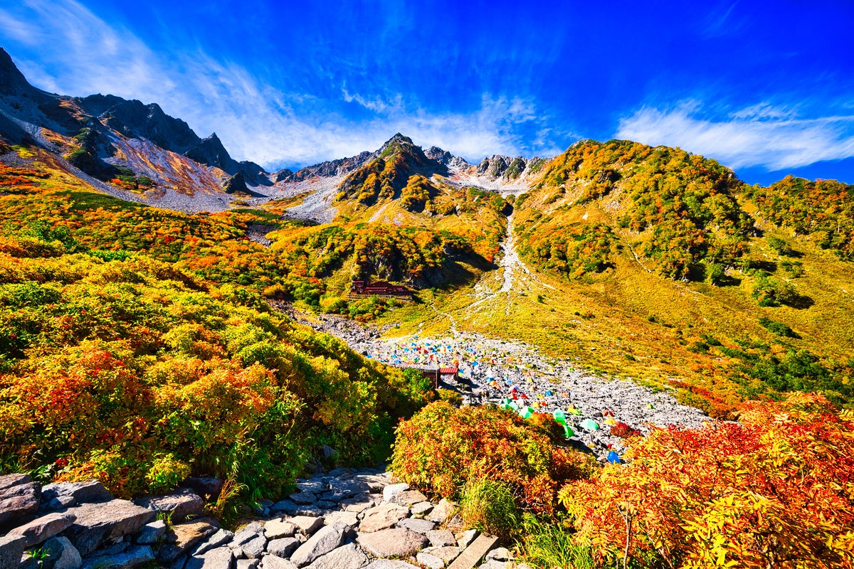 TakaMountainCH's tweet photo. 涸沢（北アルプス）
Karasawa of Japan Alps
撮影場所：涸沢カール（穂高連峰）／撮影時期：10月上旬
Karasawa Curque of Japan Alps／Early October
Canon EOS R5
Canon RF15-35mm F2.8 L IS USM
#涸沢 #紅葉 #穂高連峰 #北アルプス #風景写真 https://t.co/shH3e2acMk