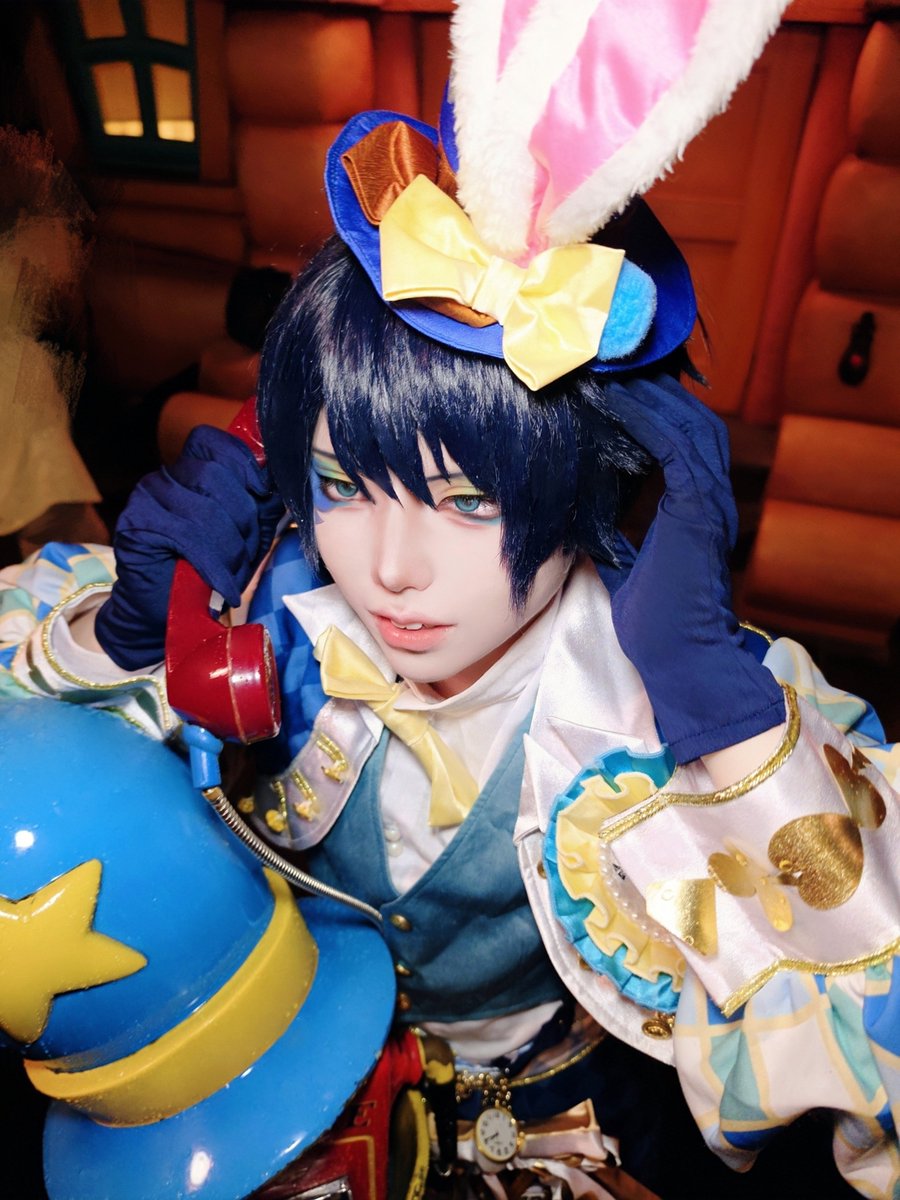 ruhakuuuuuu's tweet photo. twst.🐰♠️

　　　　　　　　◢███◣
　　　　　　　　█◤　◥█
　　　　　　　　█　　　█
　　　　　　　　　　◢█◤
　　　　　　　　　   █
　　　　　　　　
　　　　　　　　　   █

#Dハロ仮装2026 
#Dハロツイステ仮装 https://t.co/bBEUSq6vNn