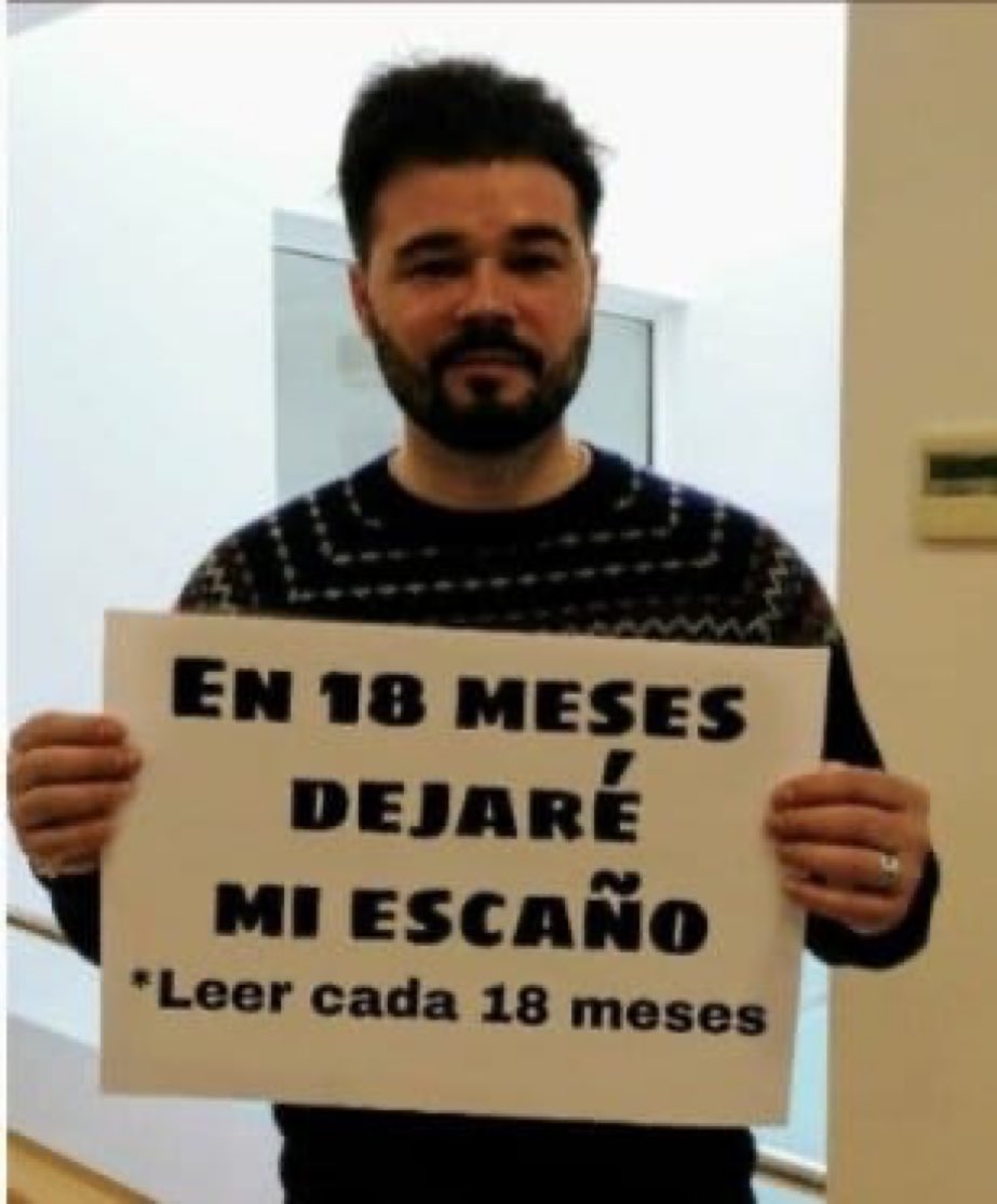 puigfalconer's tweet photo. No ha deixat l’escó?
És per un amic… https://t.co/LVb8ifOuJv