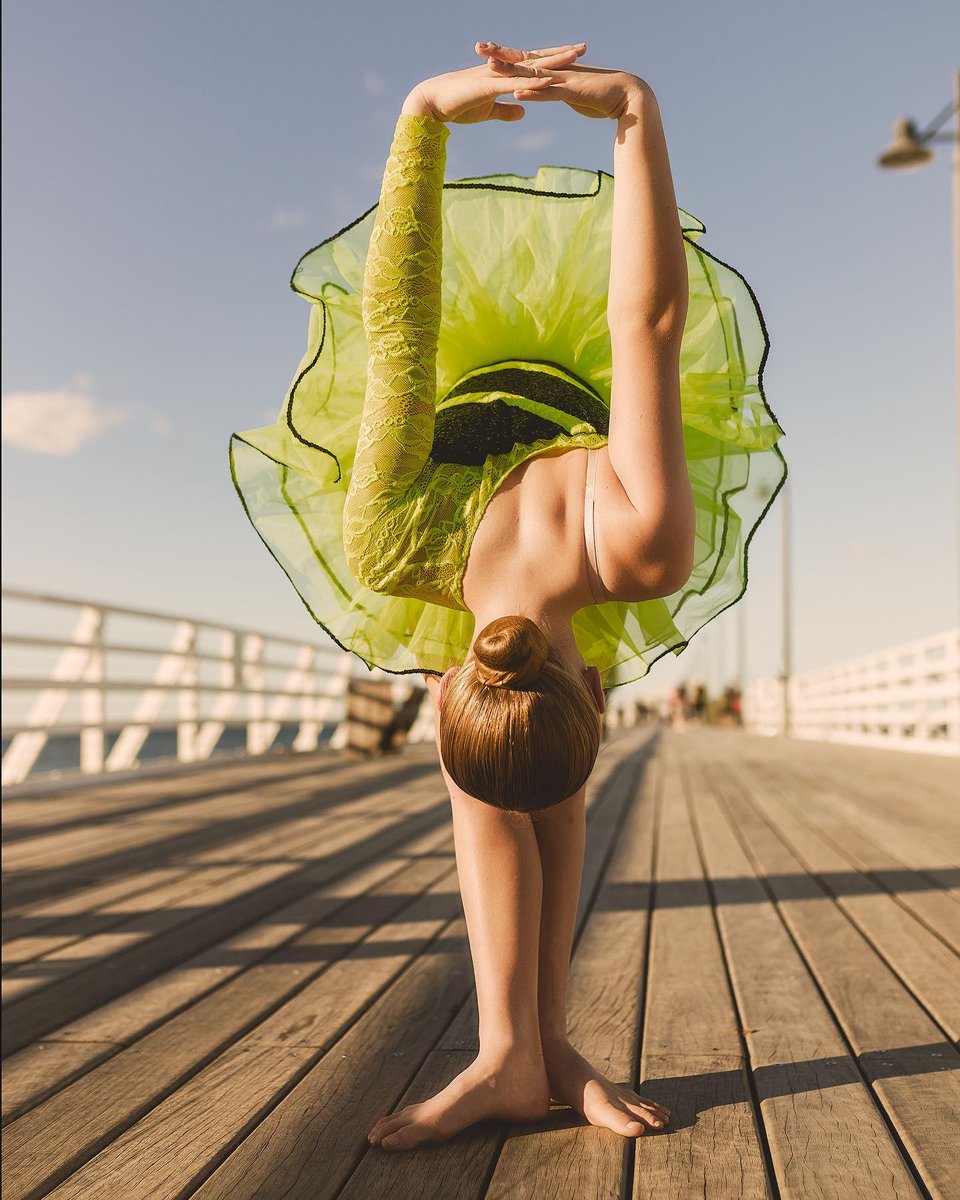 brendithaxD's tweet photo. The elegance of ballet and the beauty of Peyton. I can’t put into words how excited I was to capture these photos. So grateful. https://t.co/9PXxdf7ncL