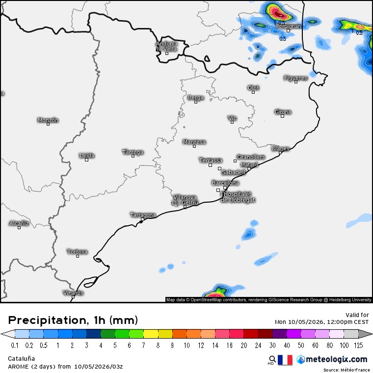 ClimaEBalear's tweet photo. La potente tormenta que está afectando en estos momentos de nuevo a Cataluña era completamente inesperada. Los modelos la veían mucho más alejada en el mar frente a Marsella. La atmósfera es un auténtico caos continuo y a veces los modelos lo tiene casi imposible determinar. https://t.co/Owxh8GDzUH