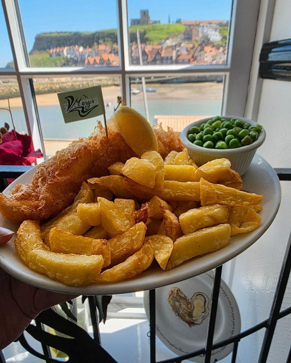 themagpiecafe's tweet photo. What’s your favourite dish when you pay us a visit?
We have different specials on every day to tempt you too.
Check out our menus here 👇
https://t.co/ZlWpErr9r6
#magpie #whitby #seafood #fishandchips https://t.co/taP5gKzRE9