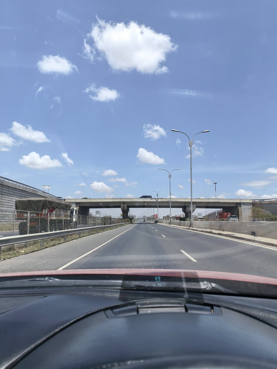 rasugualan's tweet photo. NTSA’s thieving speed entrapment on the Nairobi Expressway at Mlolongo, inbound. . https://t.co/So834W0Amv