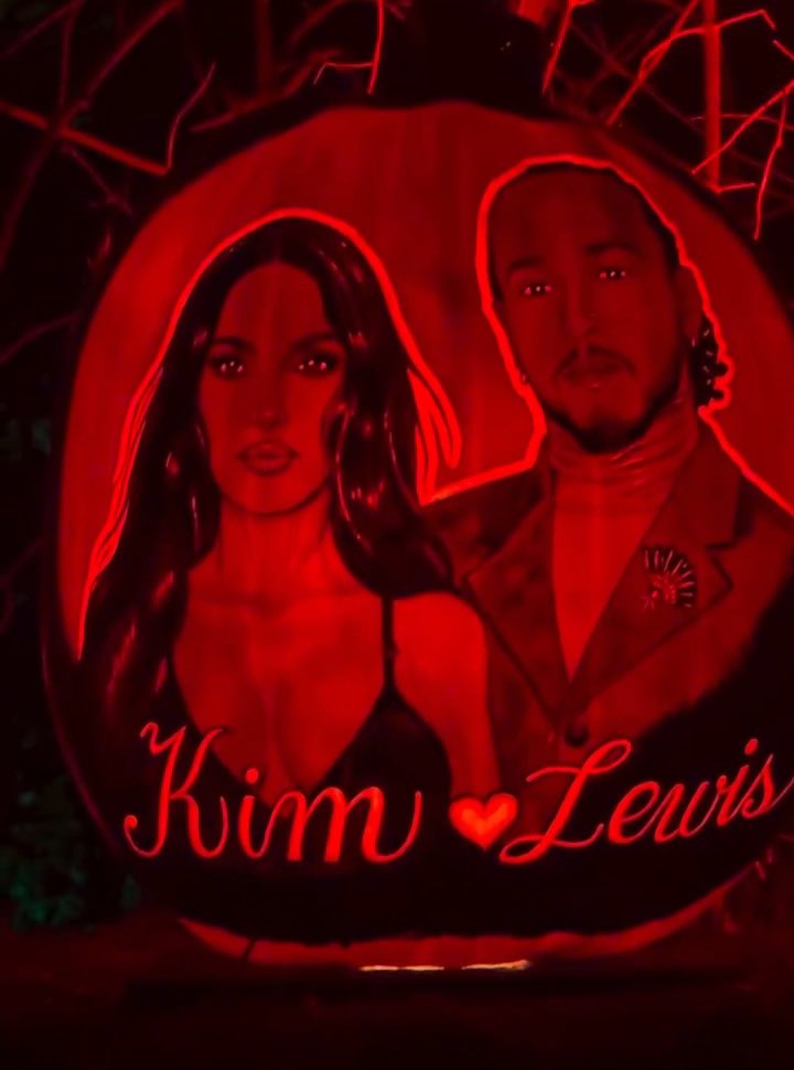 knddall's tweet photo. the fact that there’s a pumpkin for kim and lewis, kylie and timothée and kourtney and travis but not kendall and jacob is actually sending me https://t.co/DkzvcYjJdB