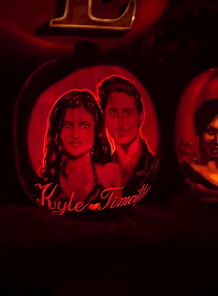 knddall's tweet photo. the fact that there’s a pumpkin for kim and lewis, kylie and timothée and kourtney and travis but not kendall and jacob is actually sending me https://t.co/DkzvcYjJdB