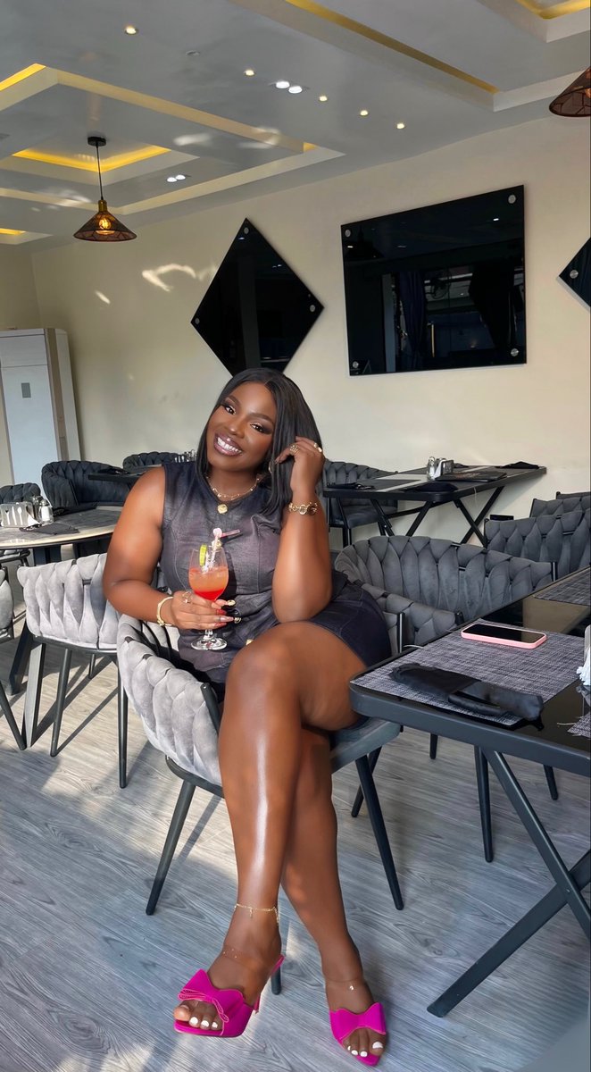 Ellarh_vic's tweet photo. Happy birthday to me🎉❤️

  New Age, More glow🥰✨

 #october #birthdaygirl #birthdaymonth https://t.co/GMsnDzOp2g