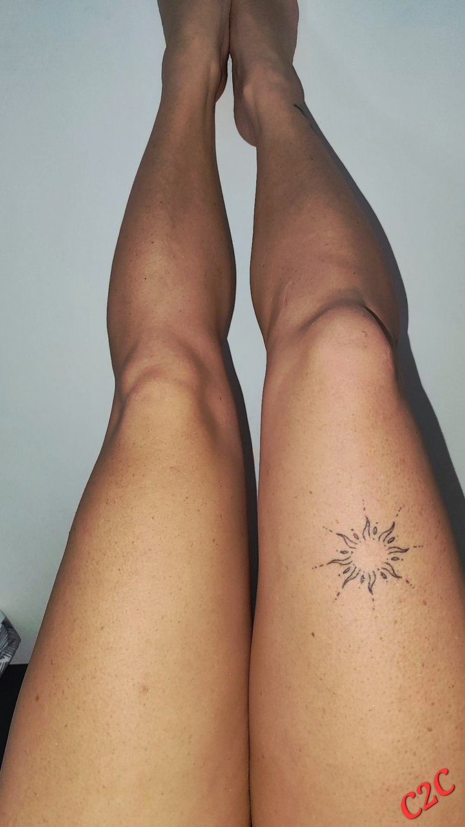 C2C_Couple's tweet photo. Bon debut de semaine à vous 😘

#Lundigambettes
@FrancaisesSexy @OrgasmicGroup https://t.co/Y2cmYKcbxw