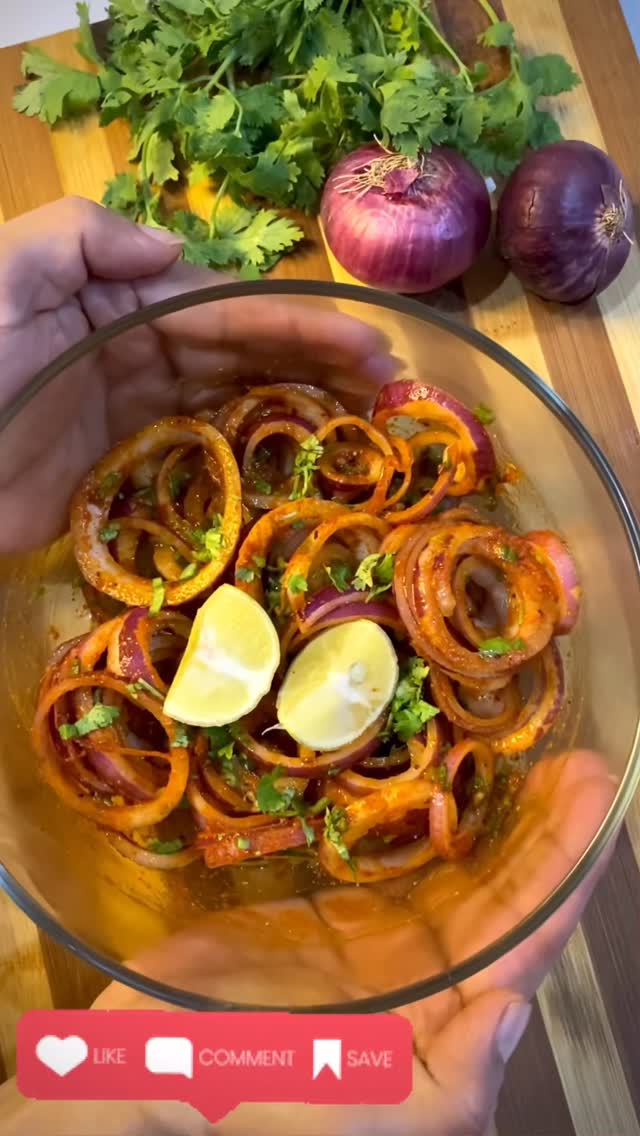 SamiiGregoire's tweet photo. Restaurant-style Red Seasoned Lachha Pyaaz in 10 minutes: crunchy, tangy, spicy onion salad with bold Indian flavors. Perfect with kebabs, curries, biryani, dal, parathas, and tandoori dishes. https://t.co/7mhwjam9Cs