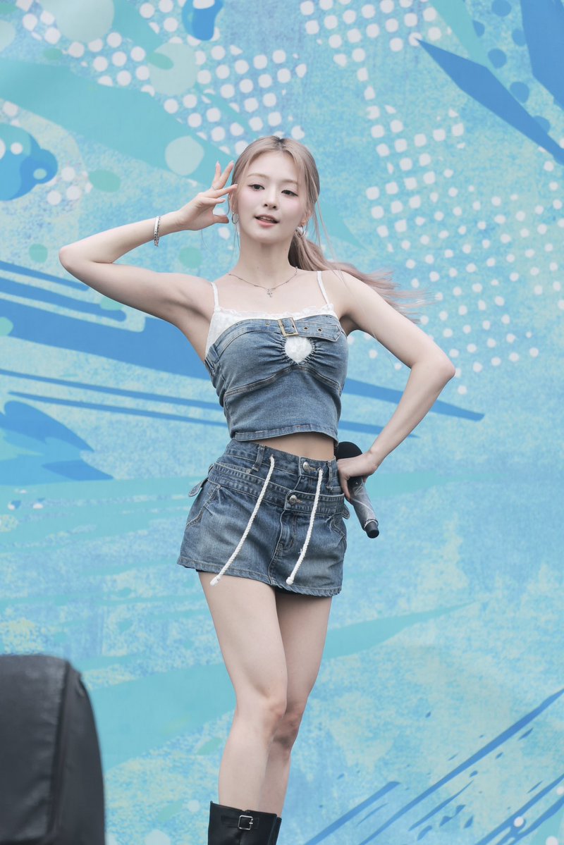 girlskpopphoto's tweet photo. 260817 #프로미스나인 #fromis_9 #이나경 #nagyun 

Plz check link for HQ all data
高画質の全ての写真はリンクをチェックしてください!
모든 고화질 데이터는 링크로 확인 해주세요

https://t.co/e3HcPCvzTv https://t.co/Q0HW6VT1iH
