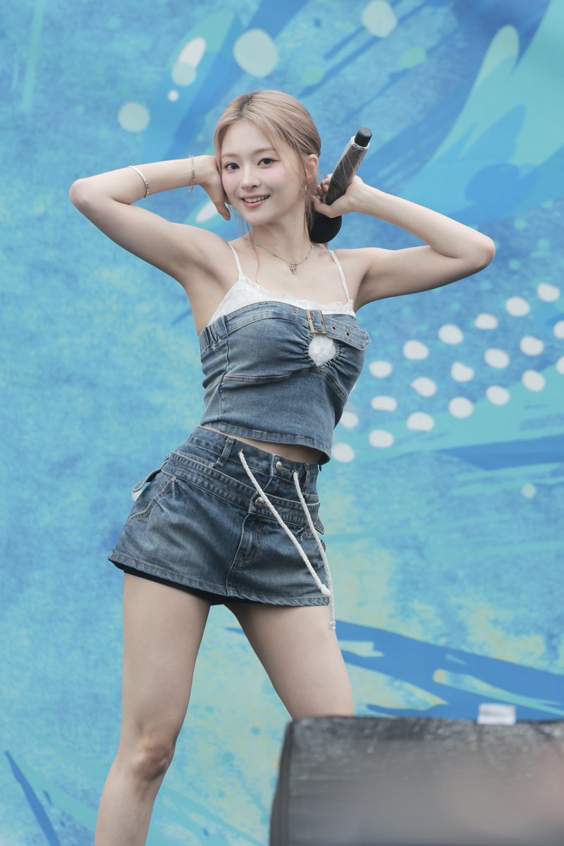 girlskpopphoto's tweet photo. 260817 #프로미스나인 #fromis_9 #이나경 #nagyun 

Plz check link for HQ all data
高画質の全ての写真はリンクをチェックしてください!
모든 고화질 데이터는 링크로 확인 해주세요

https://t.co/e3HcPCvzTv https://t.co/Q0HW6VT1iH